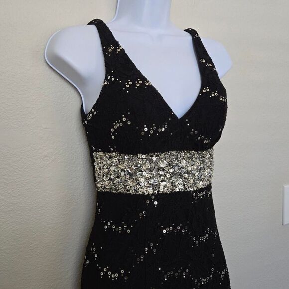 My Michelle Vintage Black Lace Sequins V Neck Prom Dress Evening Dress s… - Picture 4 of 13